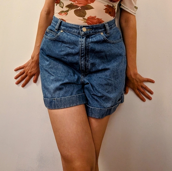 Denim Mom Shorts - Picture 4 of 7
